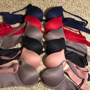 SZ 32 B Spanx Pillow Cup Push Up Bra!
